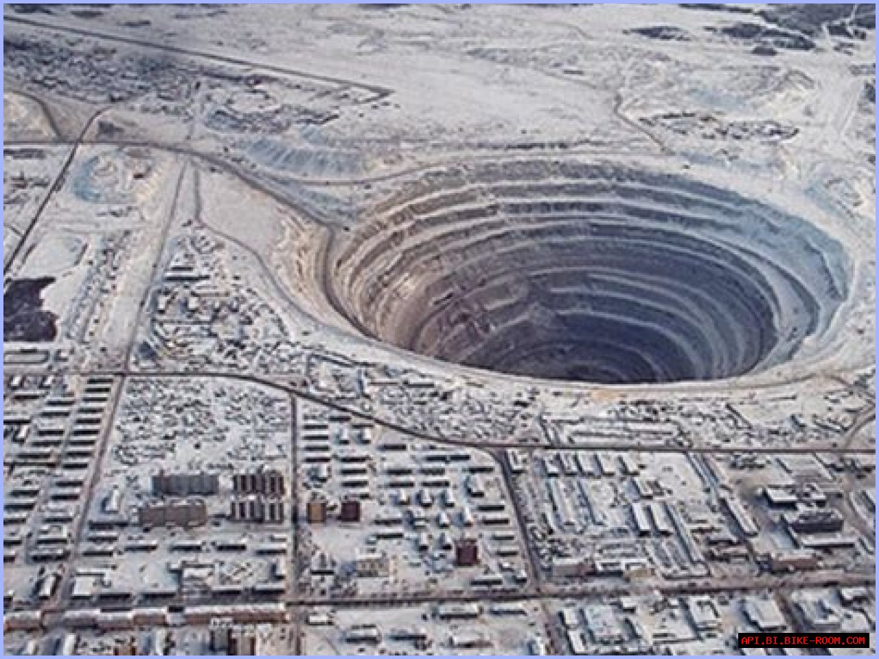 Exploring The Depths Of 'The Hole Is Open Raw'