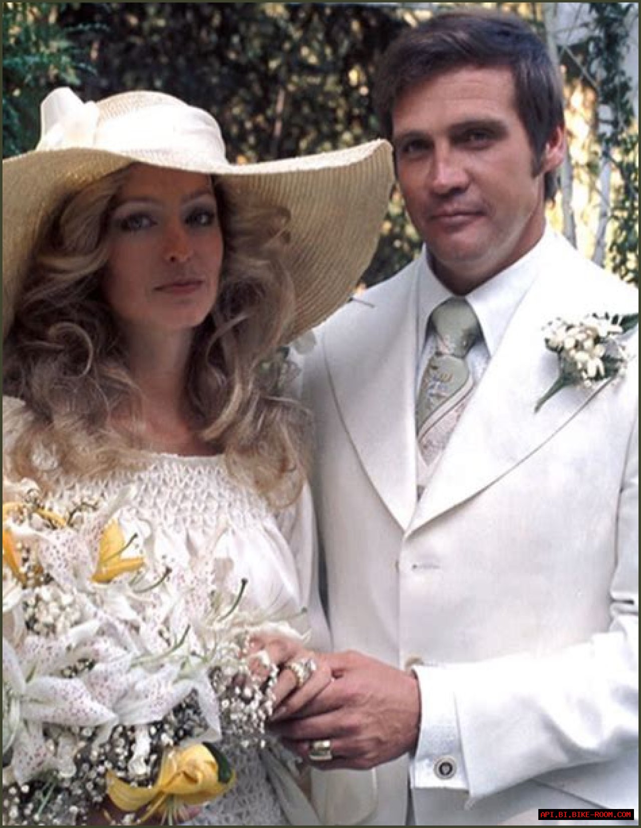 The Many Marriages Of Lee Majors: A Detailed Chronicle